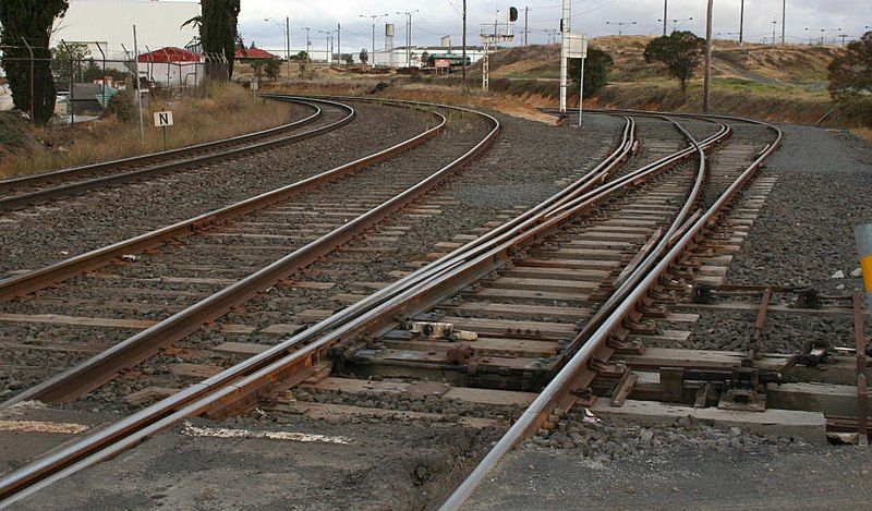 File:Mixed-gauge-trackwork-north-geelong.jpg