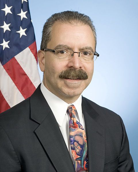 File:Orlando Figueroa.JPG