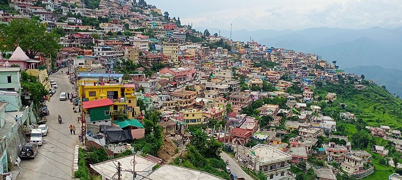 File:Pauri Town.jpg