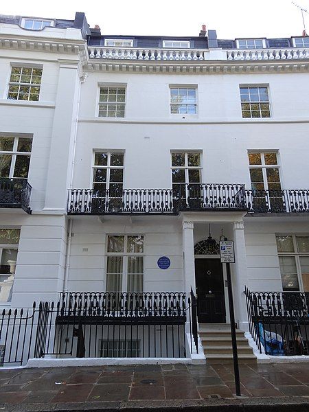 File:Pelham Crescent 01.jpg