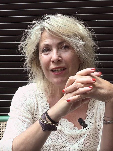 File:Simonetta Greggio (2018).jpg