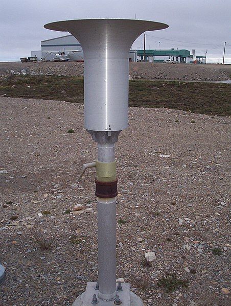 File:Snow gauge.JPG