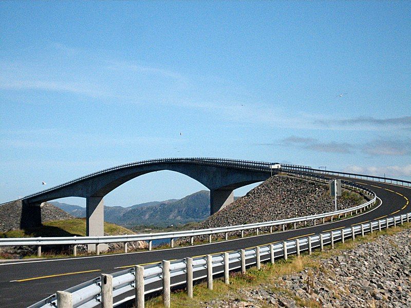 File:Storseisundet bridge.jpg