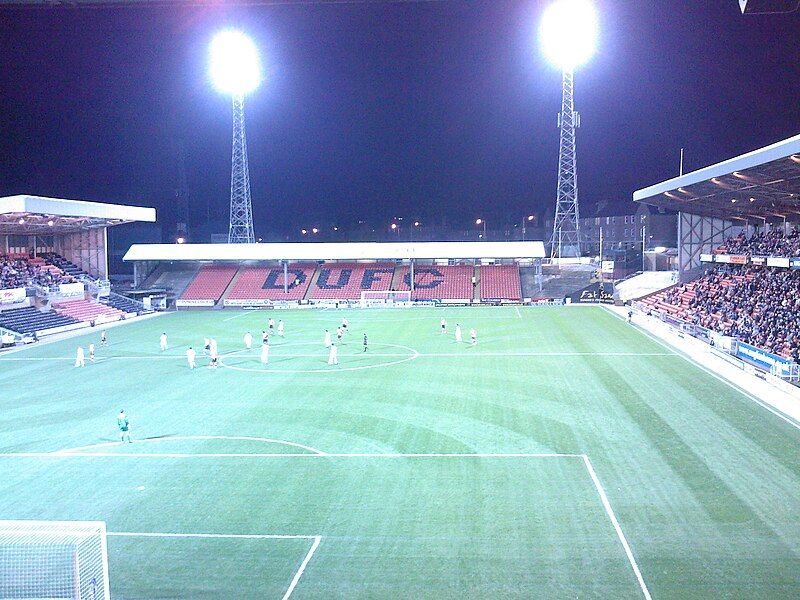 File:Tannadice 2007-10-31.jpg