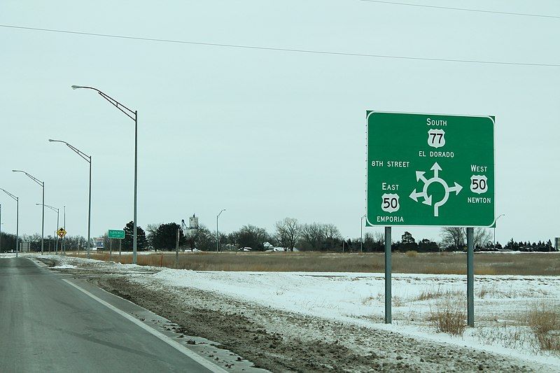 File:US77sRoad-US50ewRoundabountSign (36618351831).jpg