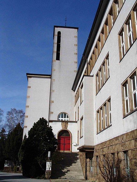 File:Walburgisgymnasium Menden.jpg