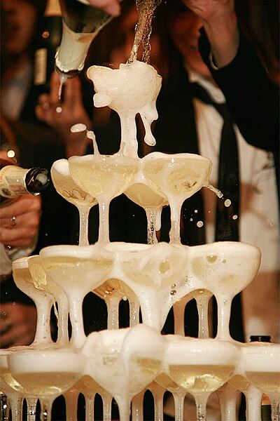 File:Champagne tower.jpg