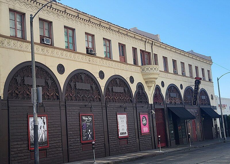 File:Cherokee bldg side.jpg