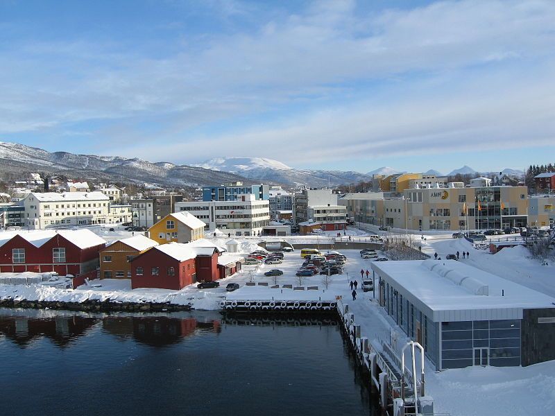 File:Finnsnes anno 2006.JPG