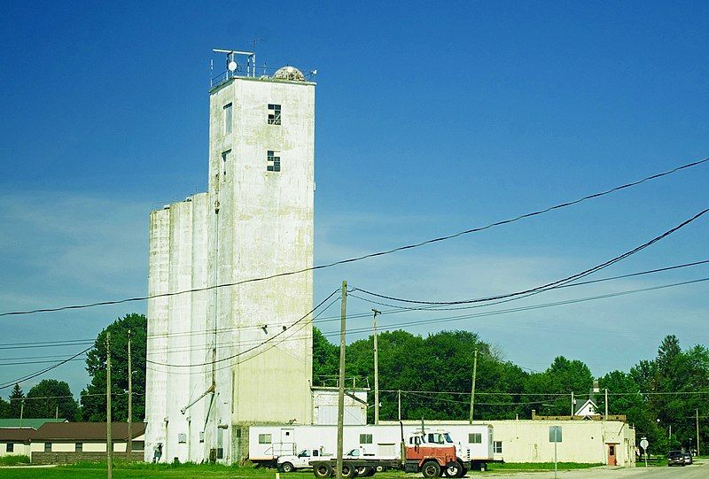 File:New-Market-grain-elevator-in.jpg