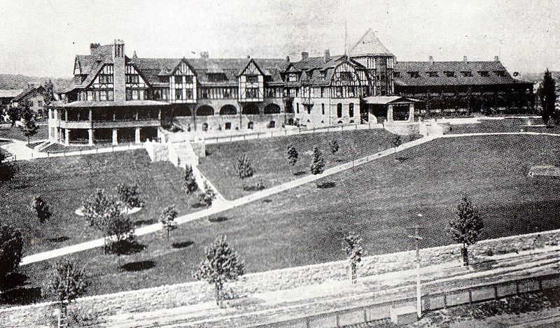 File:Roanoke Hotel 1910.jpg