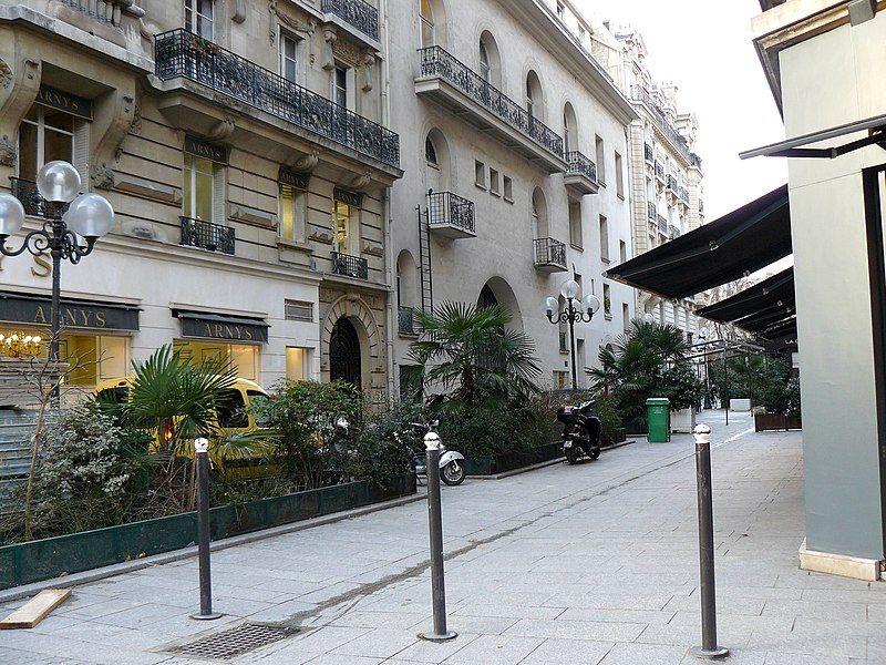 File:Rue Récamier.jpg