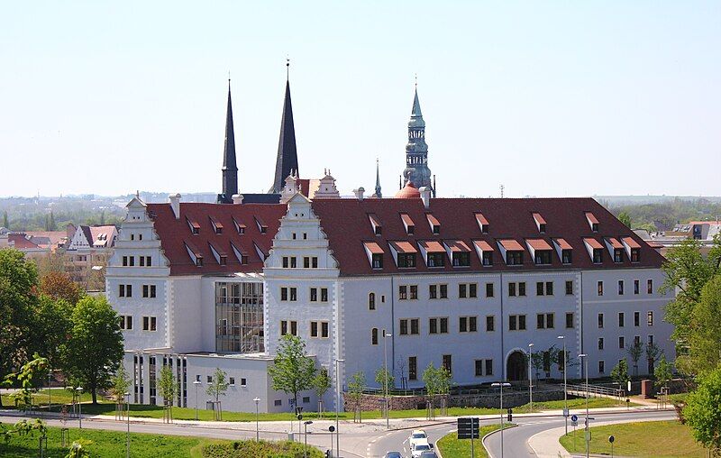 File:Schloss Osterstein Zwickau.jpg