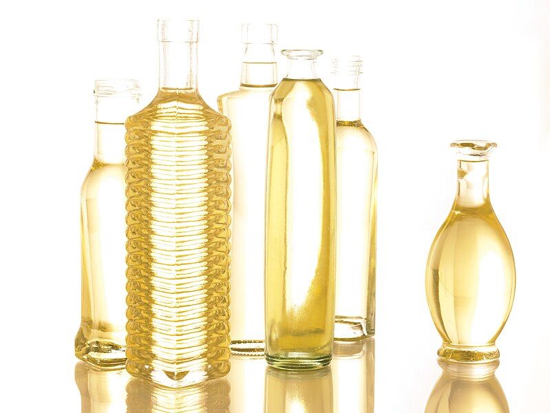 File:Soybean Oil (10059657806).jpg