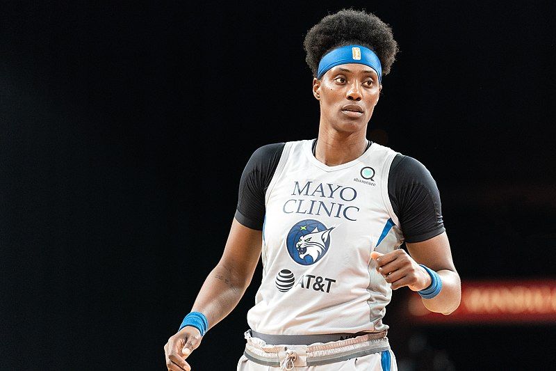 File:Sylvia Fowles 2019.jpg