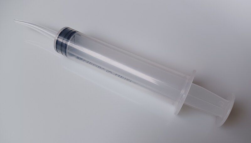 File:Syringe 2.jpg