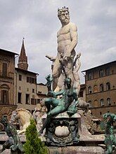 Fountain facing Neptune's face.