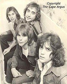 Rabbitt, 1976. L-R: Neil Cloud, Duncan Faure (leaning forward), Ronnie Robot and Trevor Rabin