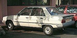 Renault 9